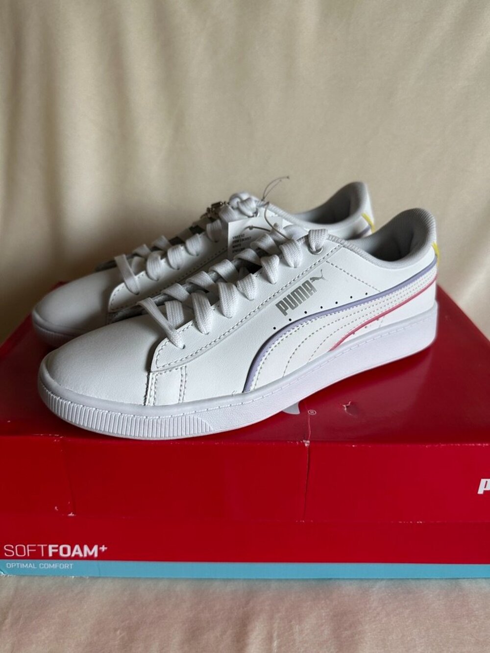 NIB! Puma Vikky V2 Shift Womens Size 6 White Leather Lace Up Sneakers 374512-03